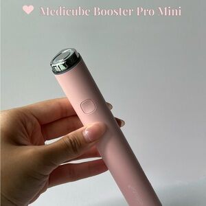 Medicube Booster Pro Mini Pink Skincare Tool